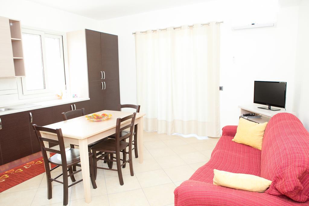 سانتا ماريا ديل فوكالو Residence Fronte Mare الغرفة الصورة