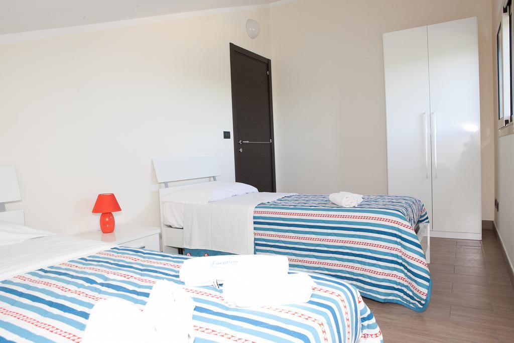 سانتا ماريا ديل فوكالو Residence Fronte Mare الغرفة الصورة