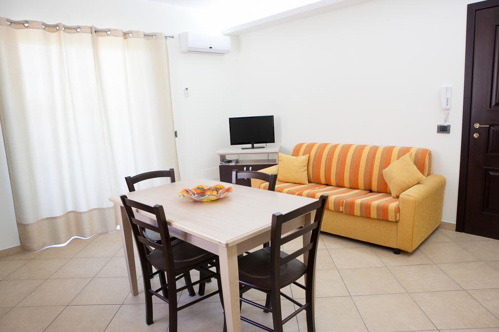 سانتا ماريا ديل فوكالو Residence Fronte Mare الغرفة الصورة